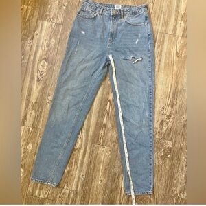 BDG Urban Outfitters Mom Jeans Womens 27 Distressed Straight Leg Medium Wash